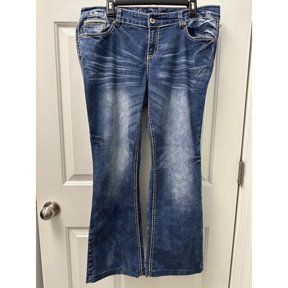 Ariya Jeans San Juan Bootcut Curvy Embroidered Pocket Blue Denim Size 14 Short